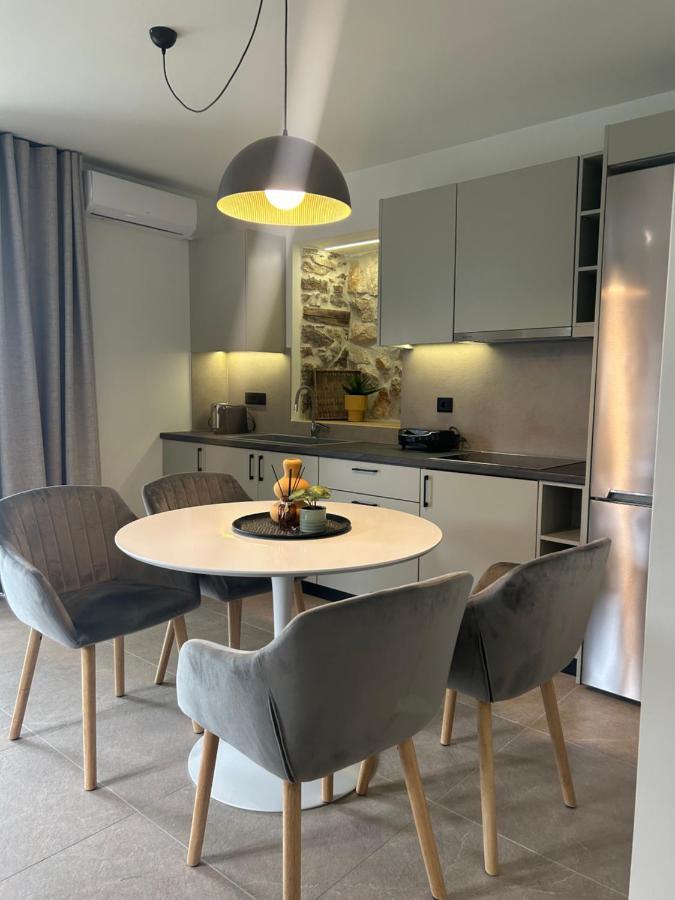 Piedra Luxury Apartments 나플리오 외부 사진